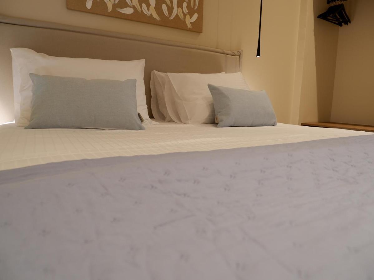 Kaiser Luxury Suites Achílleion Exteriör bild