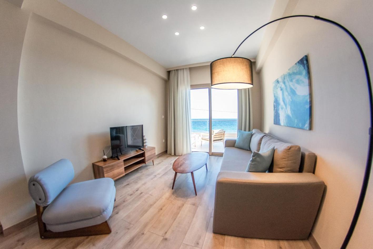 Kaiser Luxury Suites Achílleion Exteriör bild