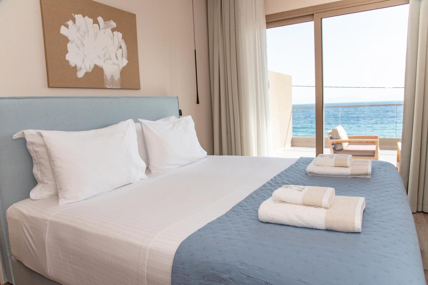 Kaiser Luxury Suites Achílleion Exteriör bild