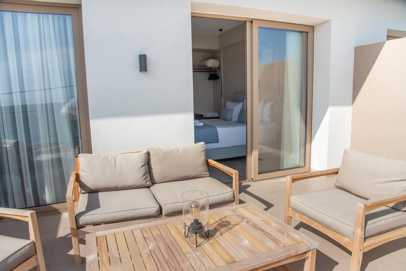 Kaiser Luxury Suites Achílleion Exteriör bild