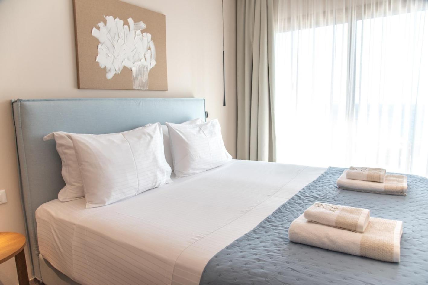 Kaiser Luxury Suites Achílleion Exteriör bild