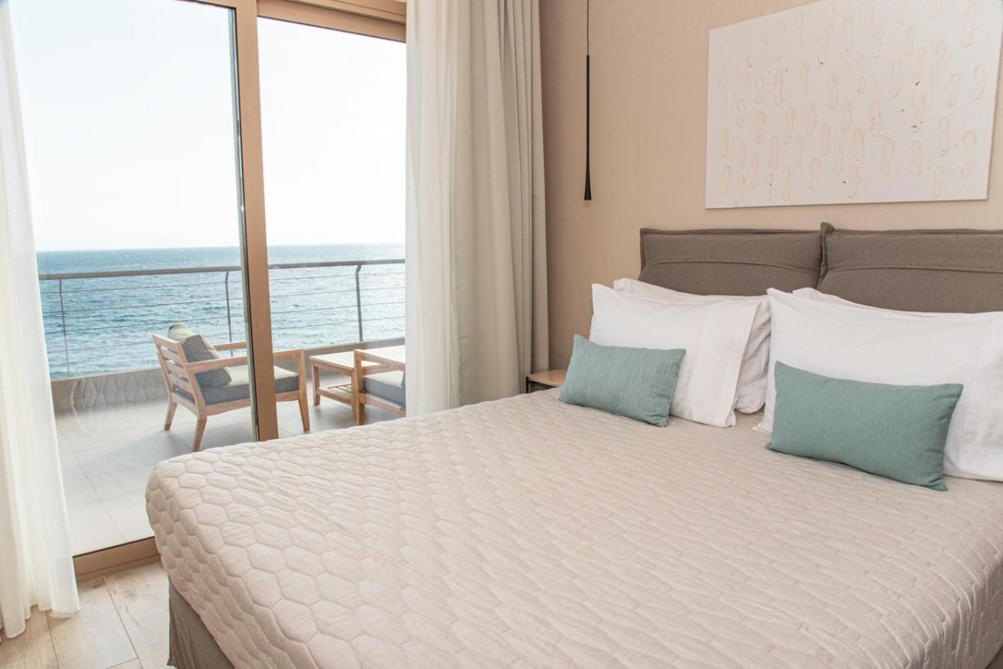 Kaiser Luxury Suites Achílleion Exteriör bild