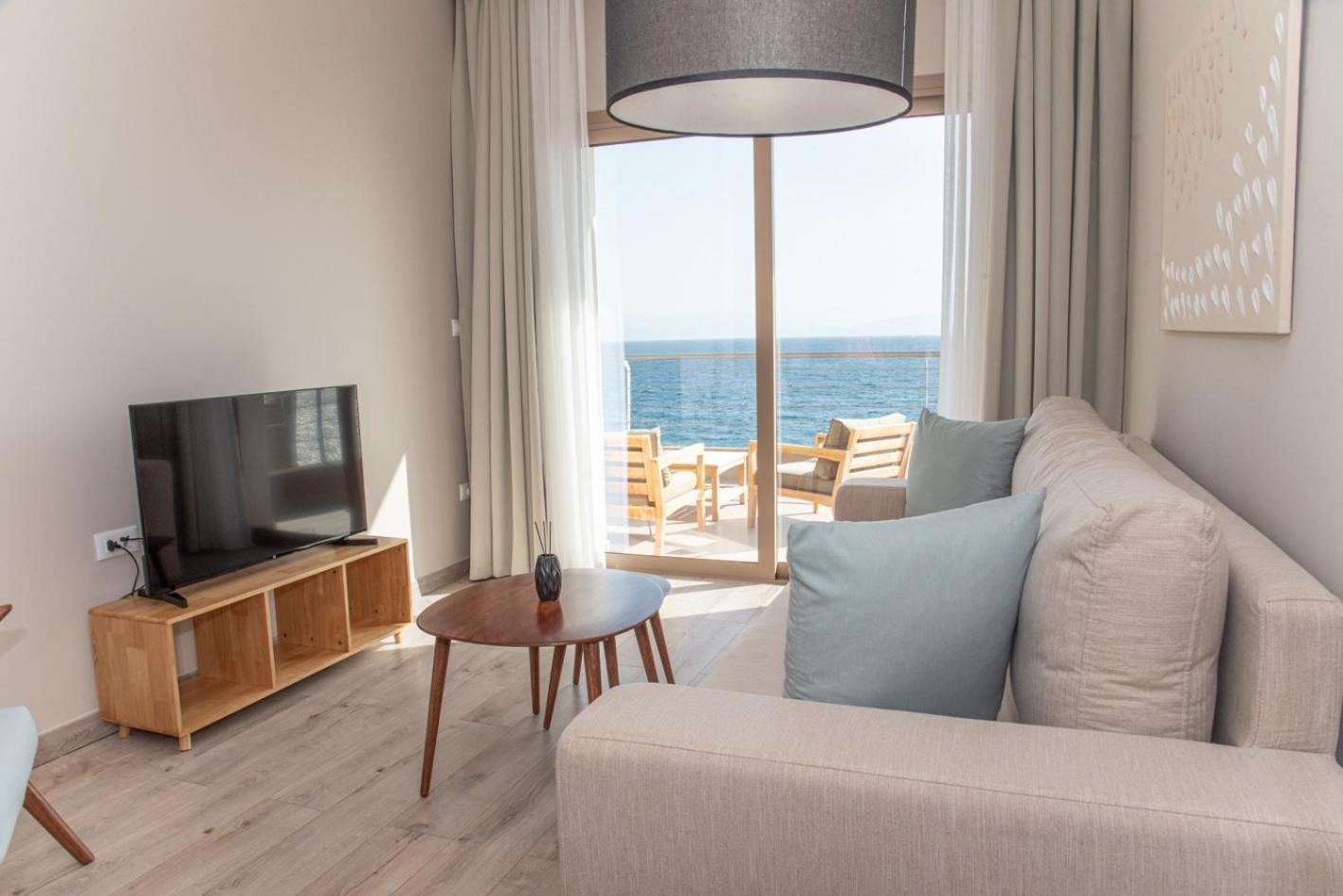 Kaiser Luxury Suites Achílleion Exteriör bild
