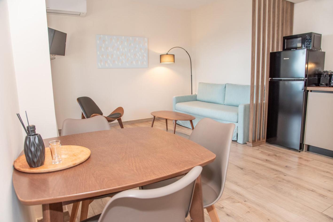Kaiser Luxury Suites Achílleion Exteriör bild