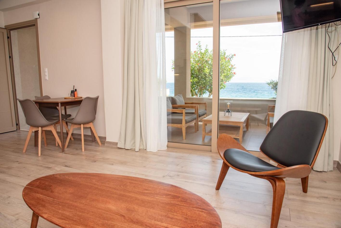 Kaiser Luxury Suites Achílleion Exteriör bild